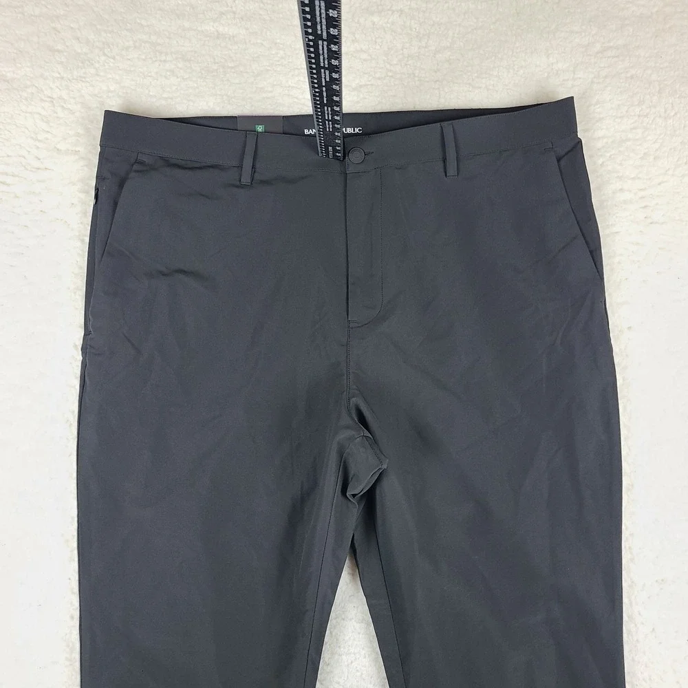 Banana Republic City Pants Mens 40x29 Black Activewear Performance Tech Golf NEW